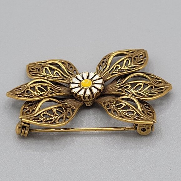 Gold Tone Floral Flower Shaped Brooch Pin Enameled Daisy Center Open Work - Picture 3 of 7